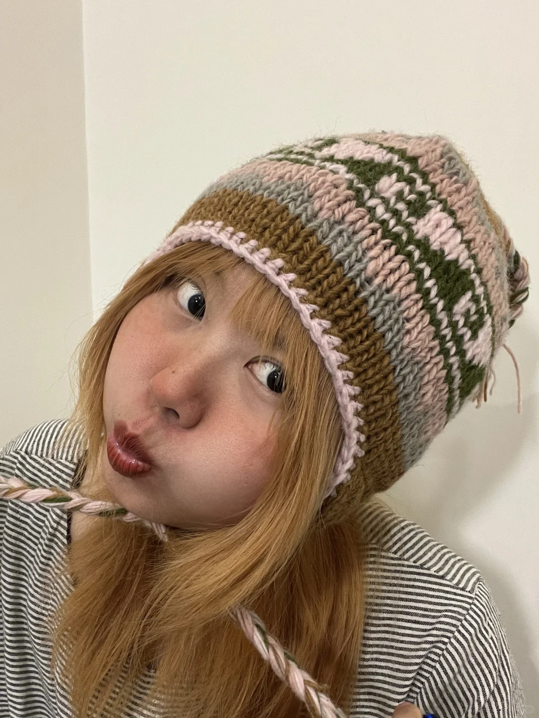 😜来一个九宫格帽子表情包吧！！！！