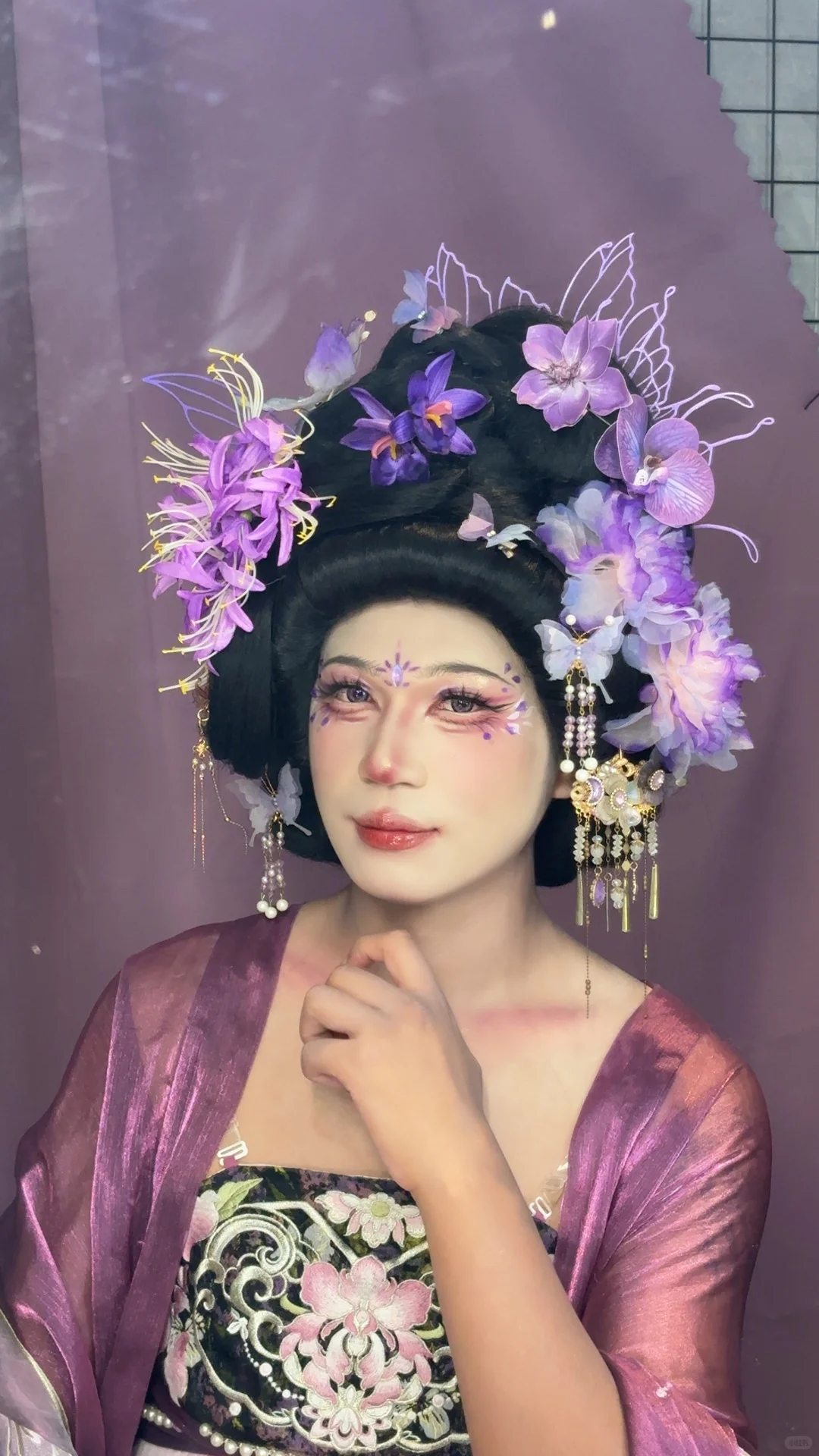 望仙汉服店男化女妆画成这样？避雷？