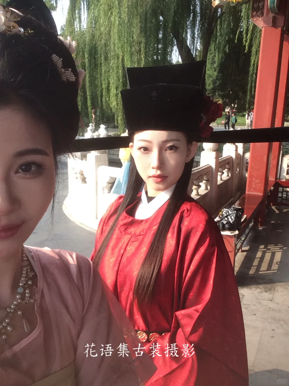 有点爱上闺蜜了！