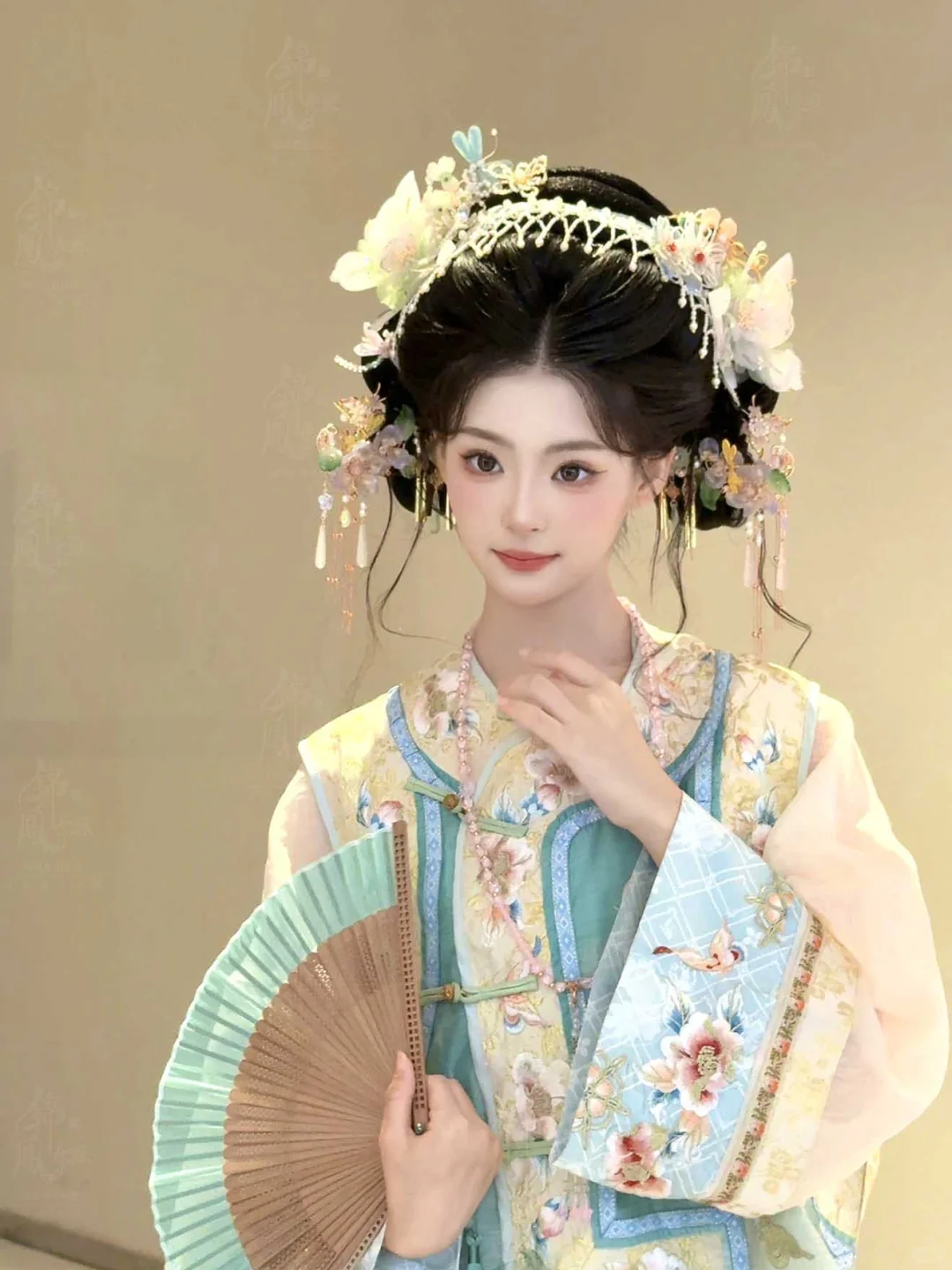 我选择用这几款古装造型惊艳北京的秋天