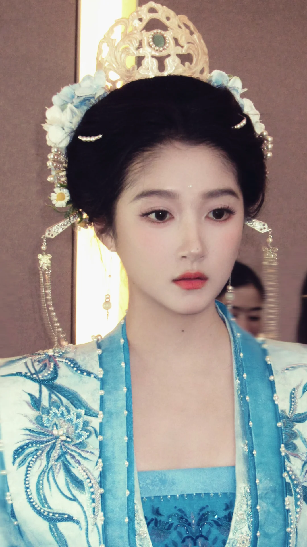 关晓彤赶紧演古装去