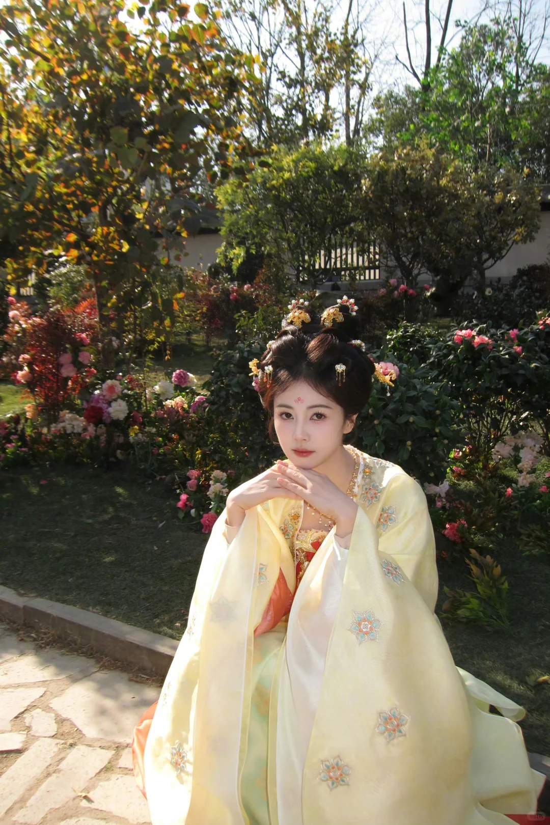 白鹿待播剧《唐宫奇案》李佩仪的30套造型