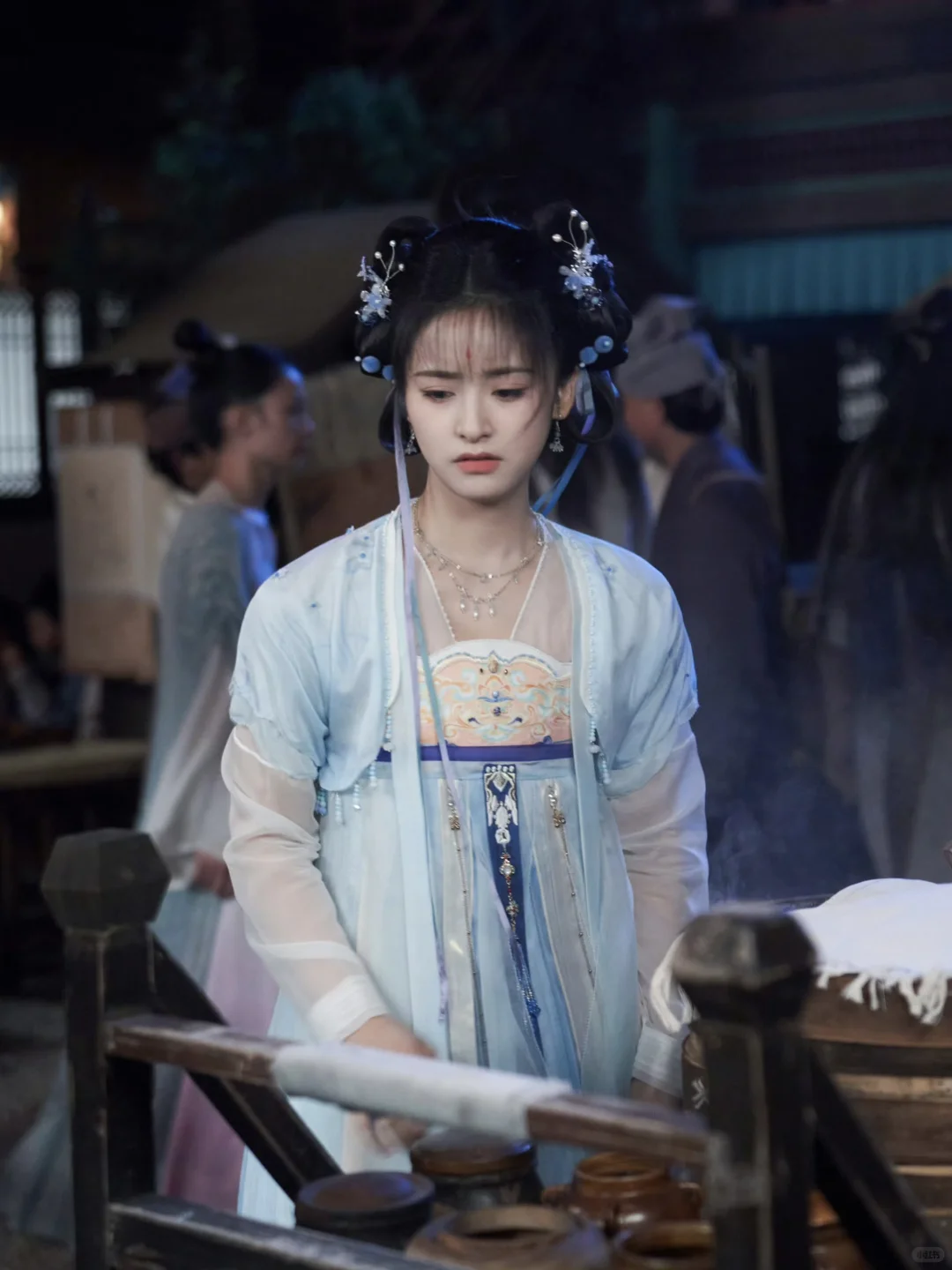 影视剧里的齐胸襦裙造型，女明星们美到窒息✨