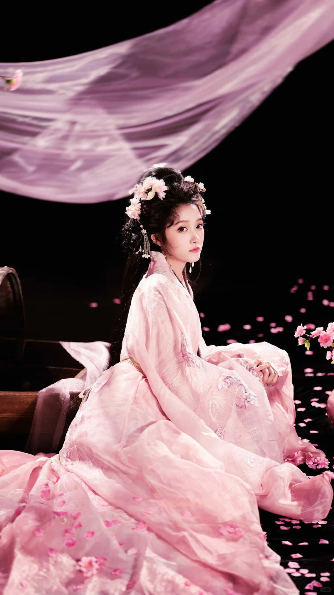 晓彤！！！美！！！