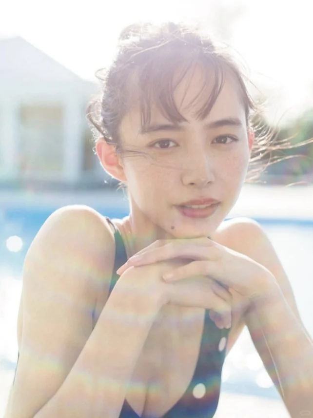 井桁弘恵写真分享