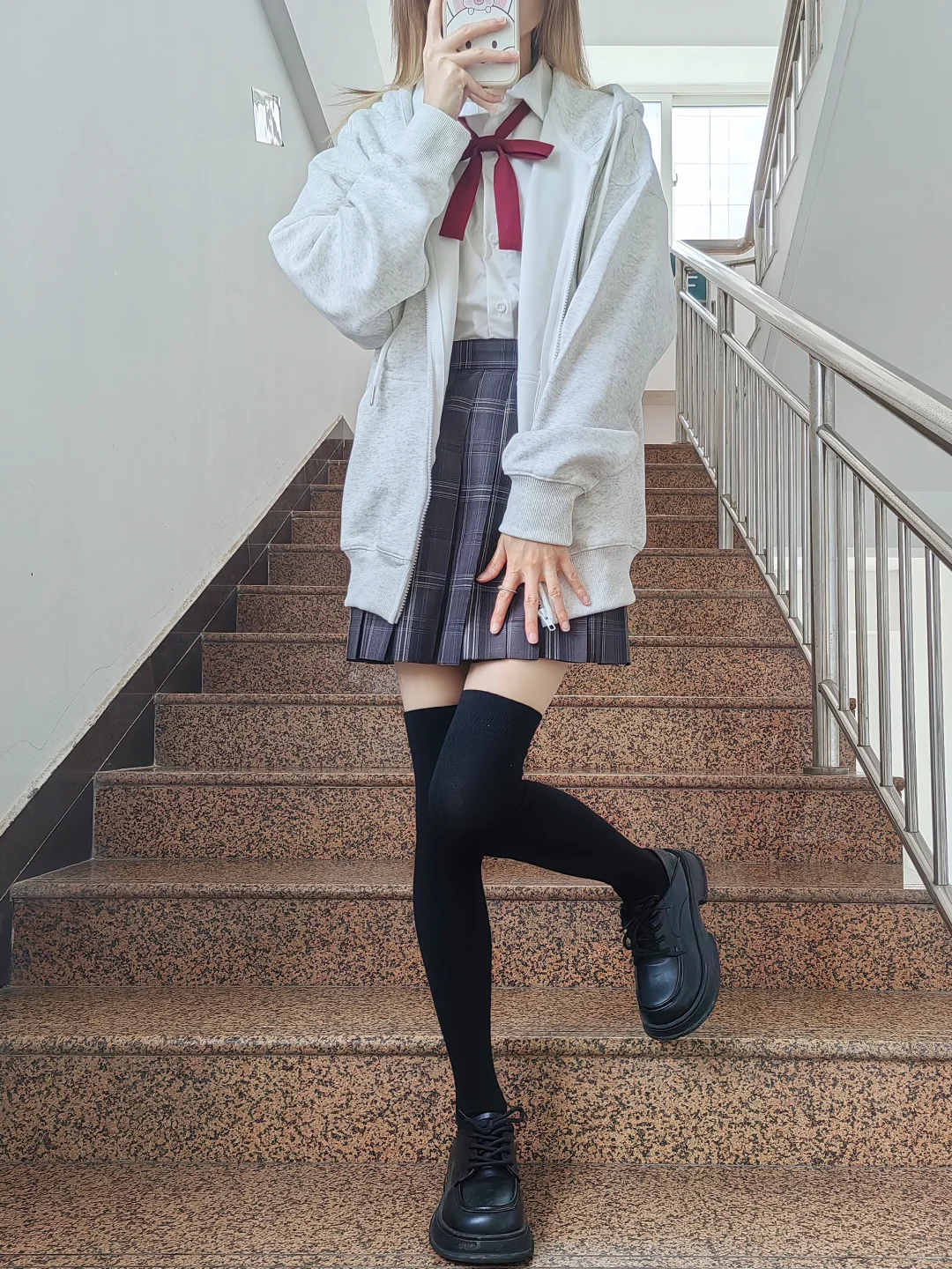 黑色or白色～🍂秋天小腿袜就这样搭！！！