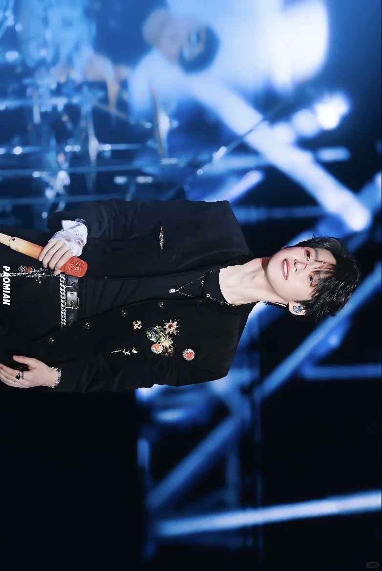 照例来一组纯享版横屏高清壁纸图