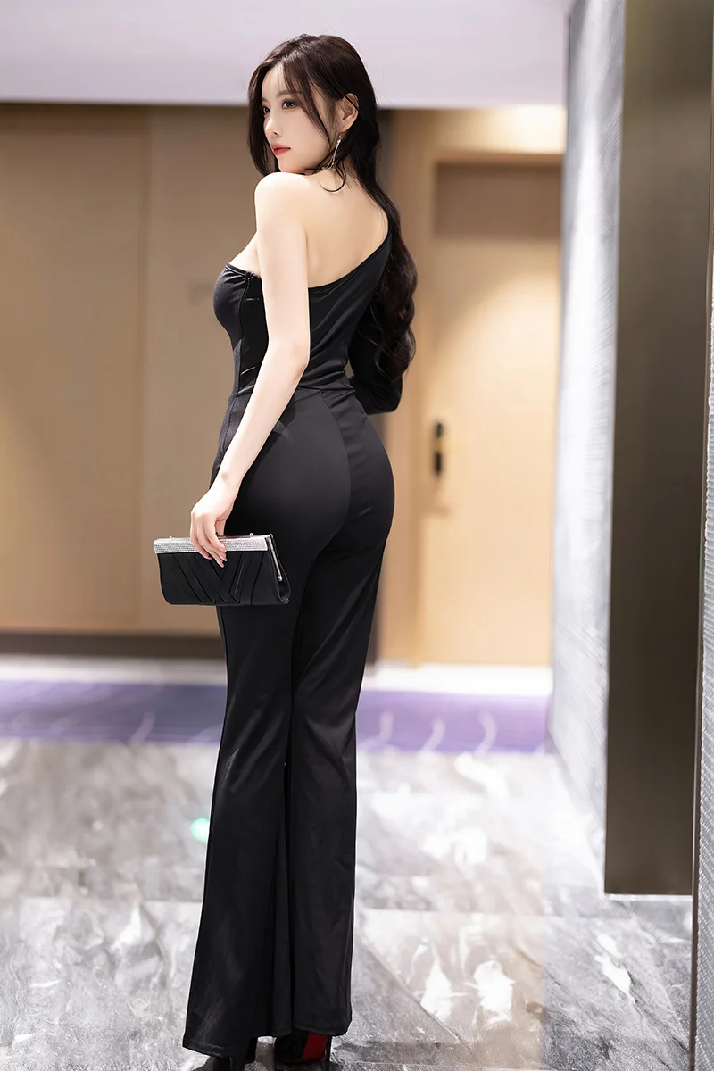 模特:【杨晨晨】