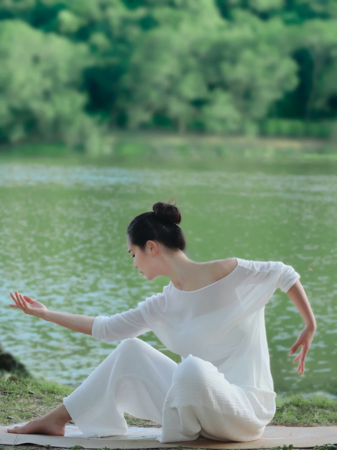 ｜静坐时与天地共鸣｜舒展时与草木同频