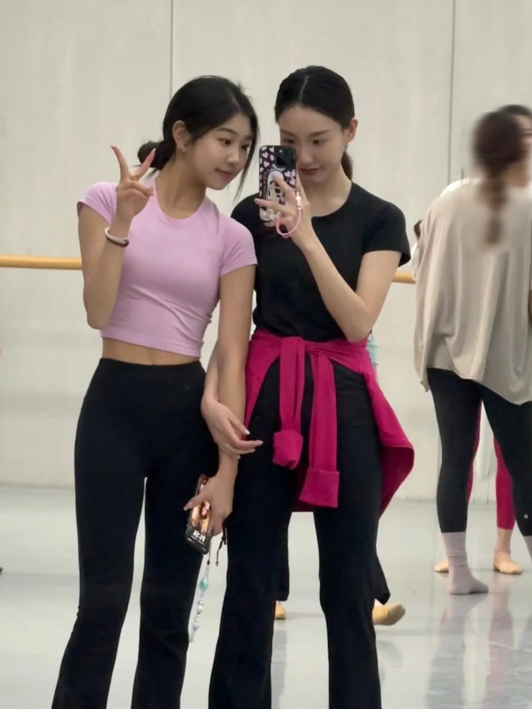 北舞大三｜🧩｜偶尔e小mo😔常常大happy😄