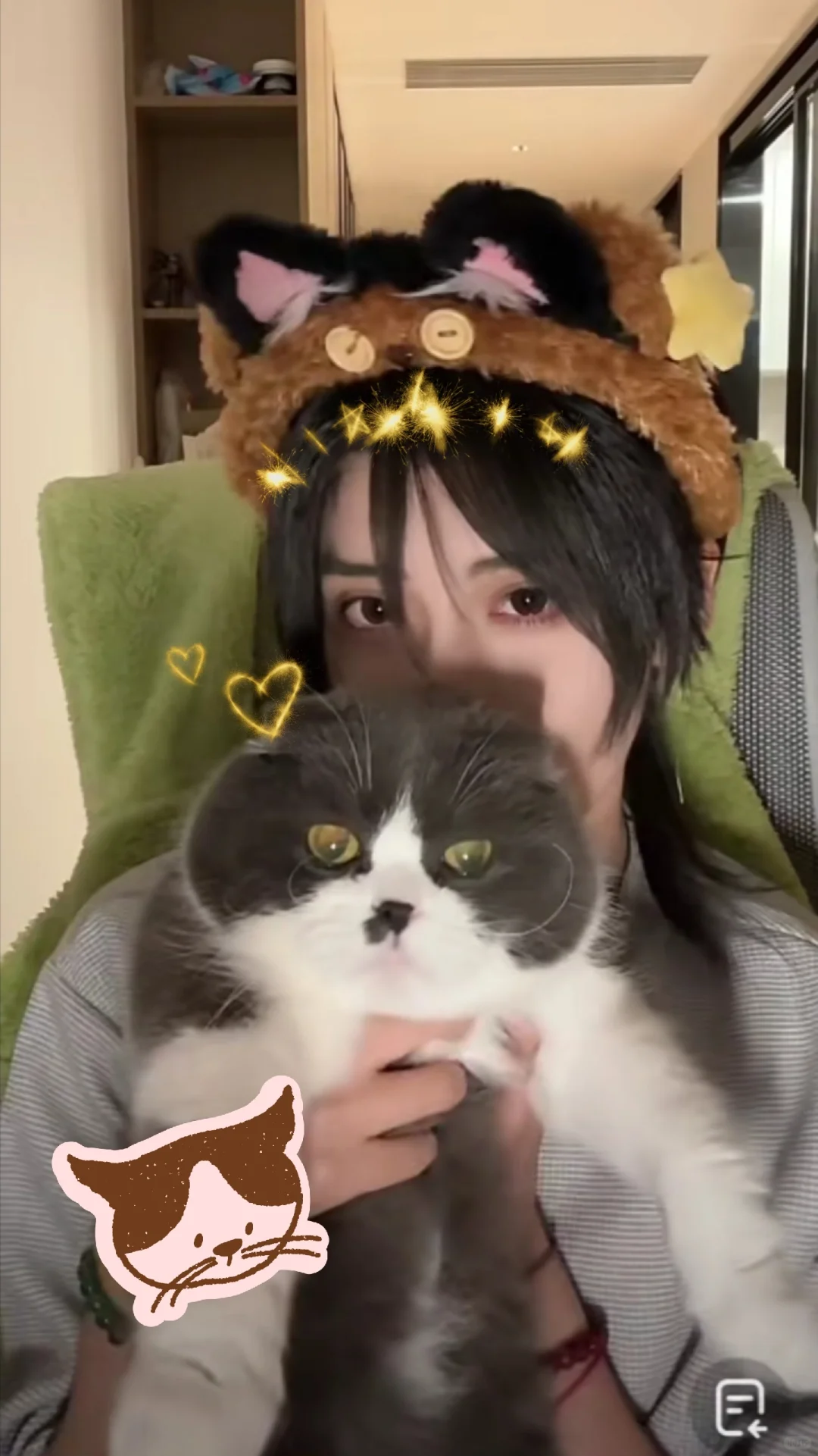 这个阿季有股淡淡的人妻感