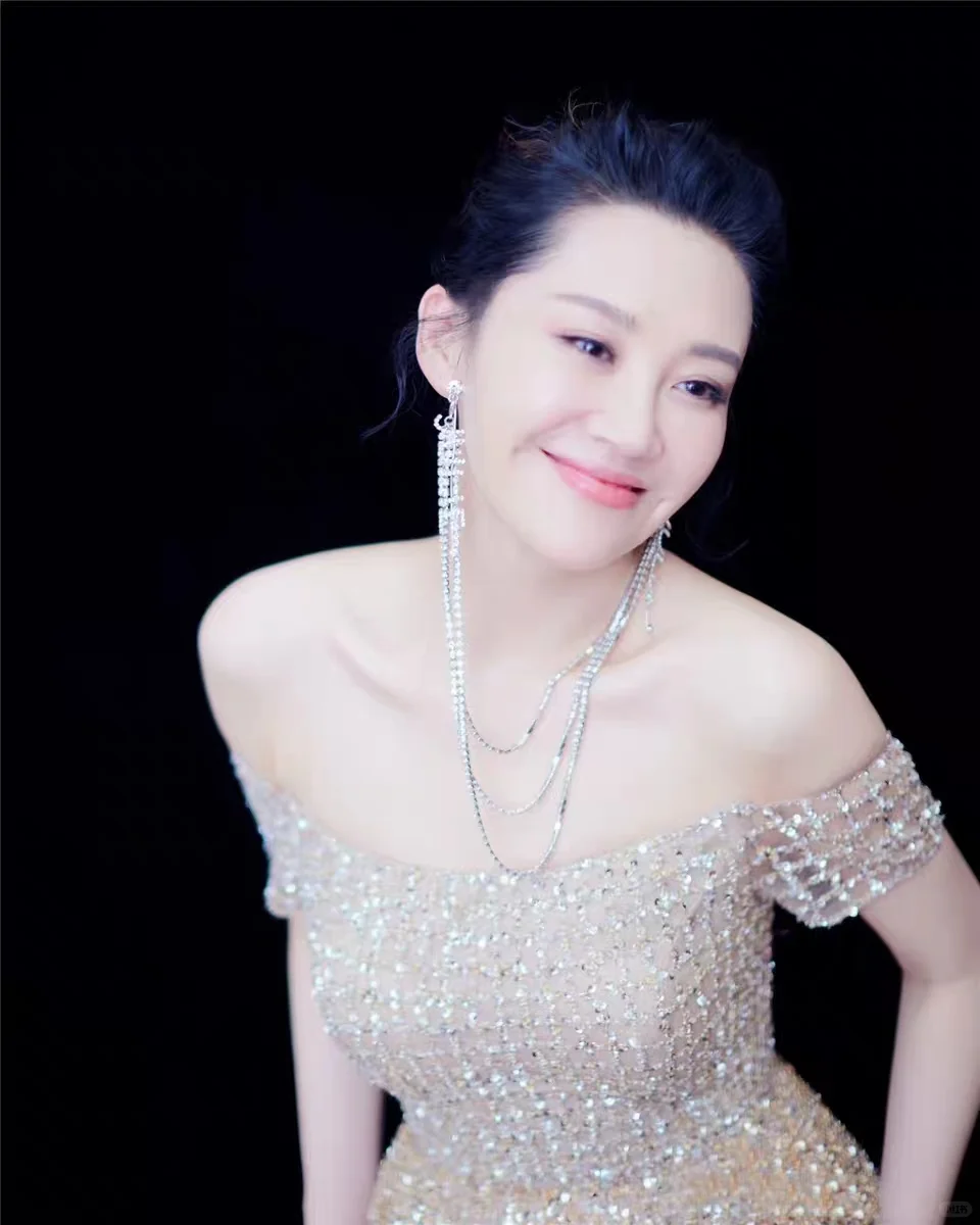 明星生图——许晴