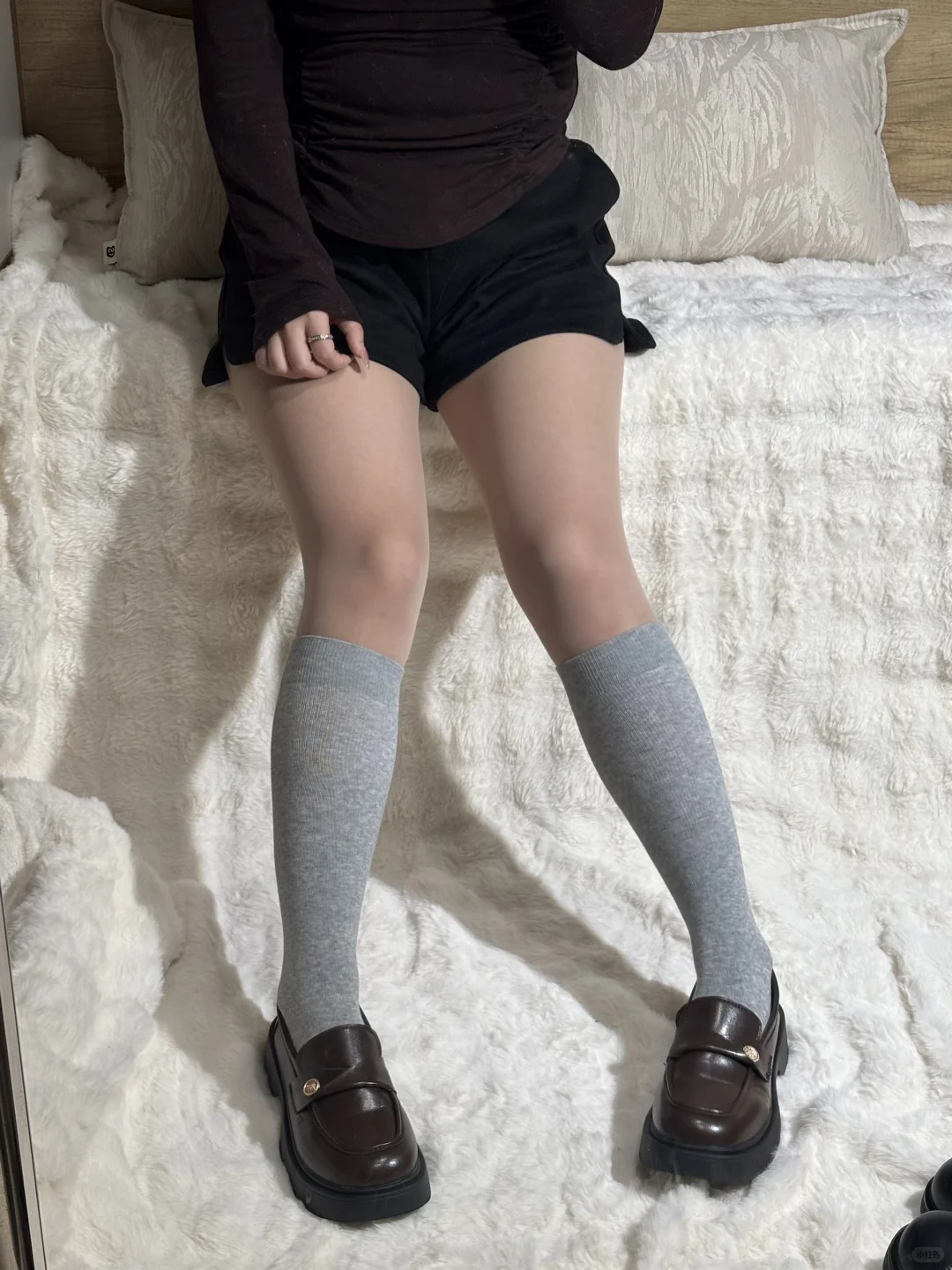 救命！Live实况灰色小腿袜慵懒感焊在腿上🩰