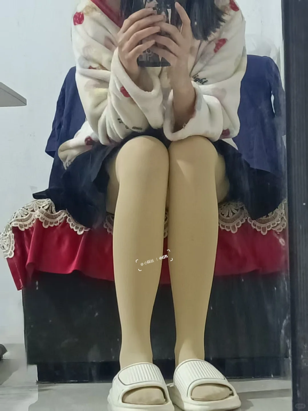 天冷加袜裤，冷冷冷