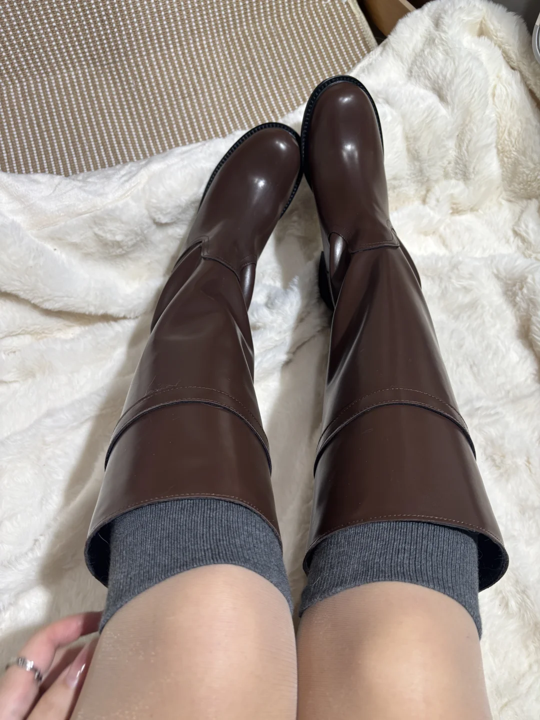 争议款！深灰小腿袜居然比黑袜更显瘦？💥