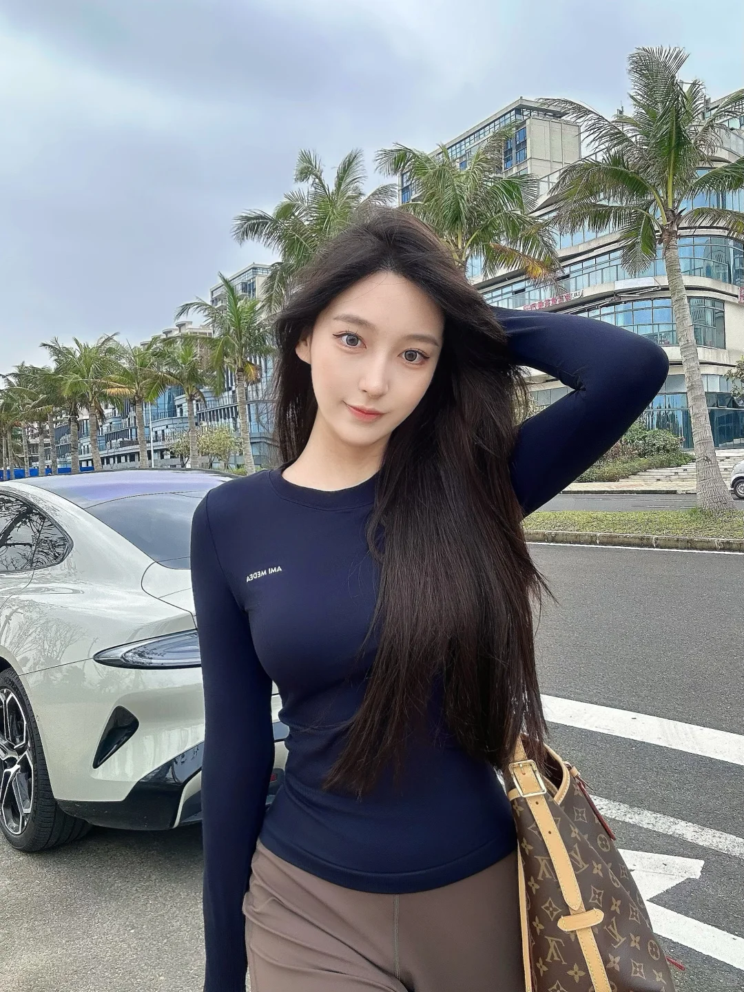 瑜伽day☕️见人不如健身～