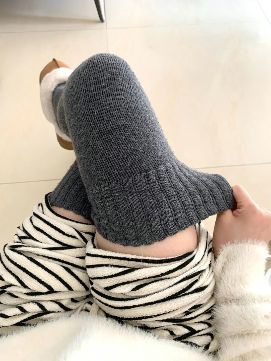 热晕了🥵东北同事推荐的过膝袜真滴好穿!