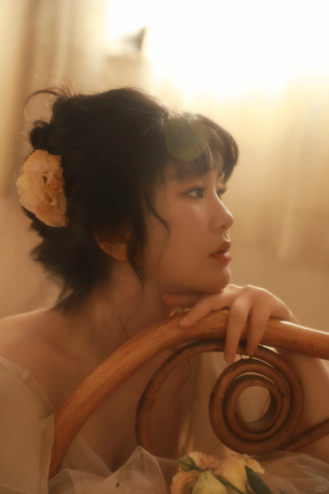 温柔的风中，带着玫瑰与晨露