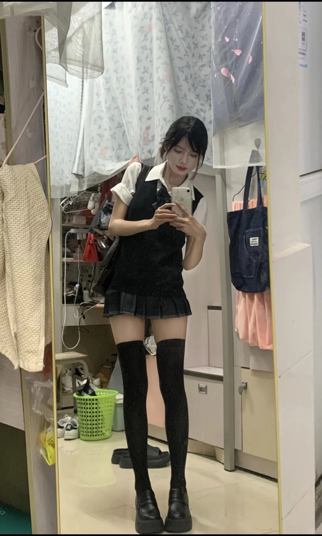 过膝袜和小腿袜