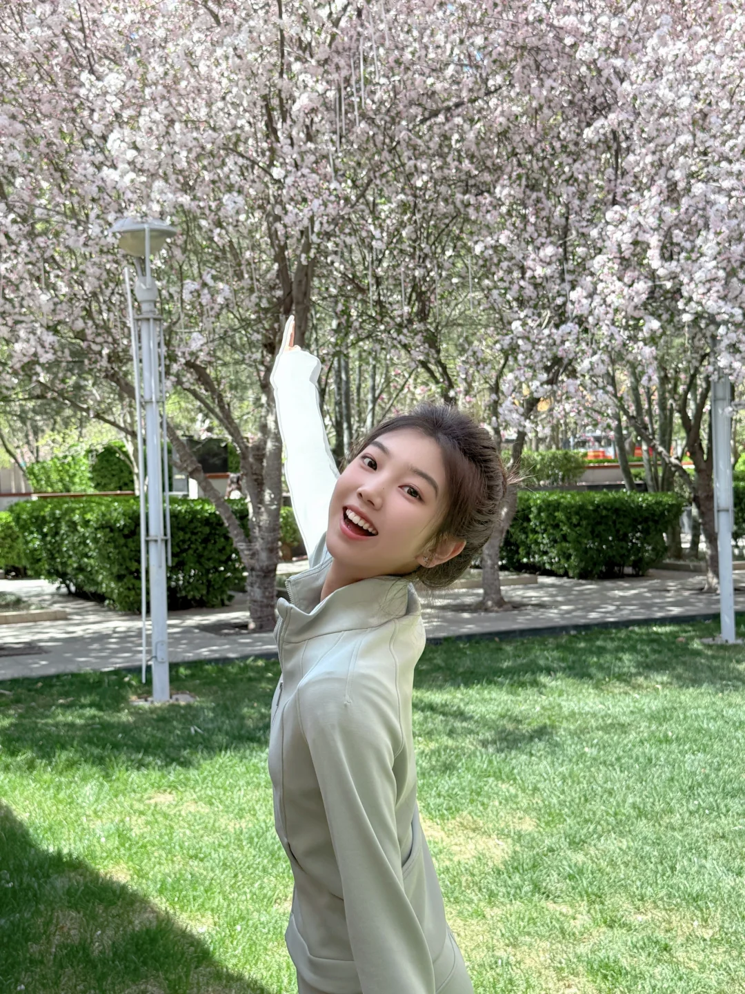 北舞大三｜🧩｜偶尔e小mo😔常常大happy😄