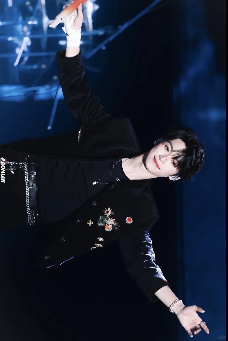 照例来一组纯享版横屏高清壁纸图