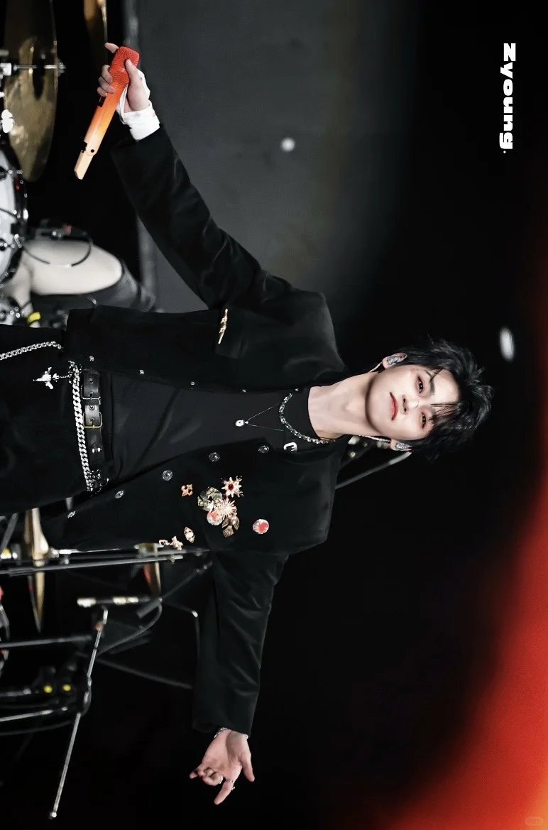 照例来一组纯享版横屏高清壁纸图