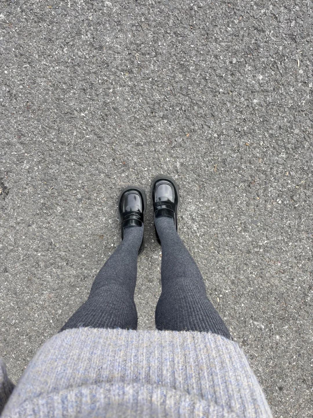 近期灰色系袜裤穿搭