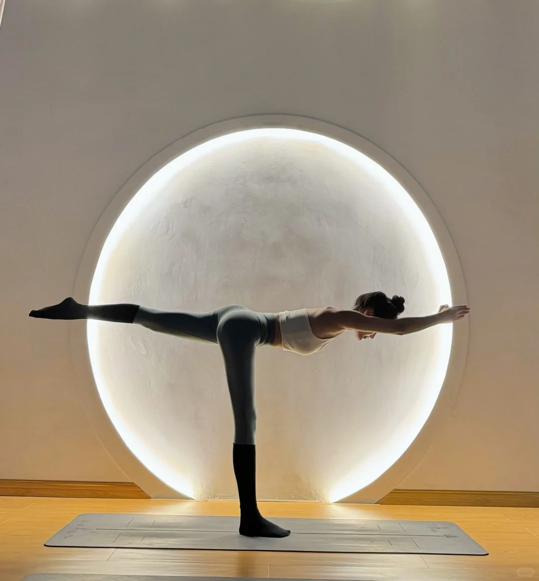 瑜伽体式照🧘‍♀️