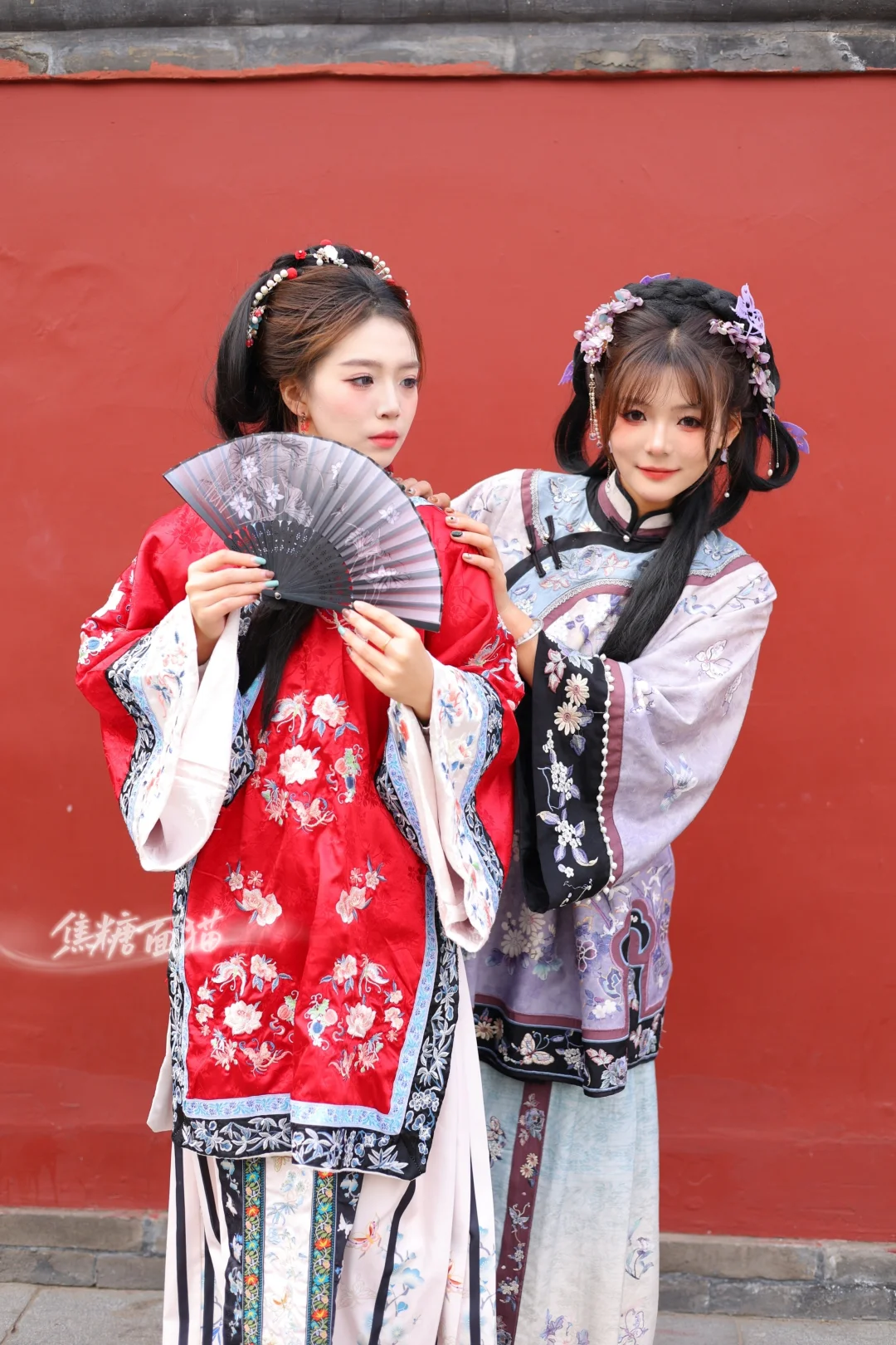 红墙太适合拍清汉女啦