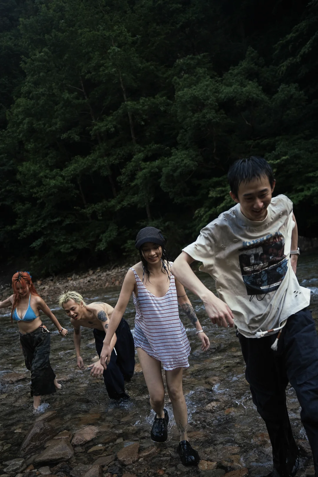 拥抱热烈的夏天