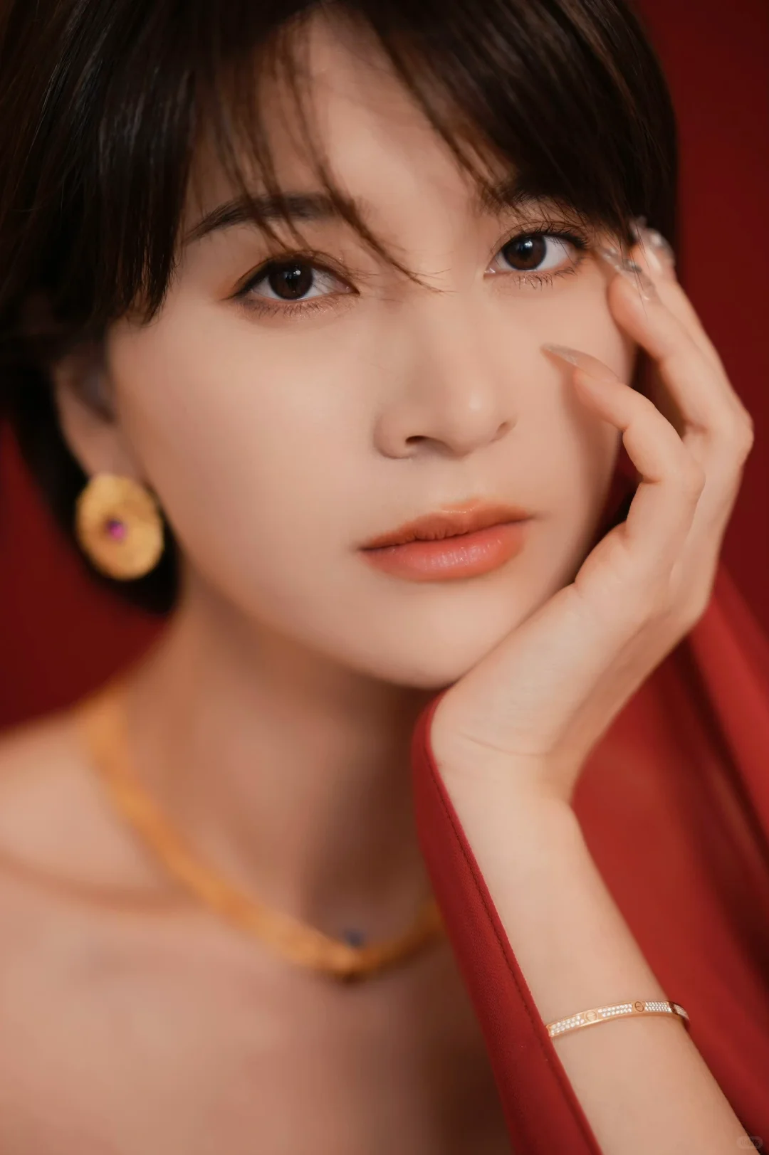 顶级素人少妇 可接互勉约拍 想约的请私信我