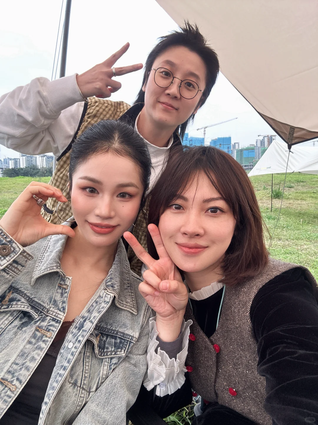 美女👸助阵的咖啡☕️摊位回头率💯💯