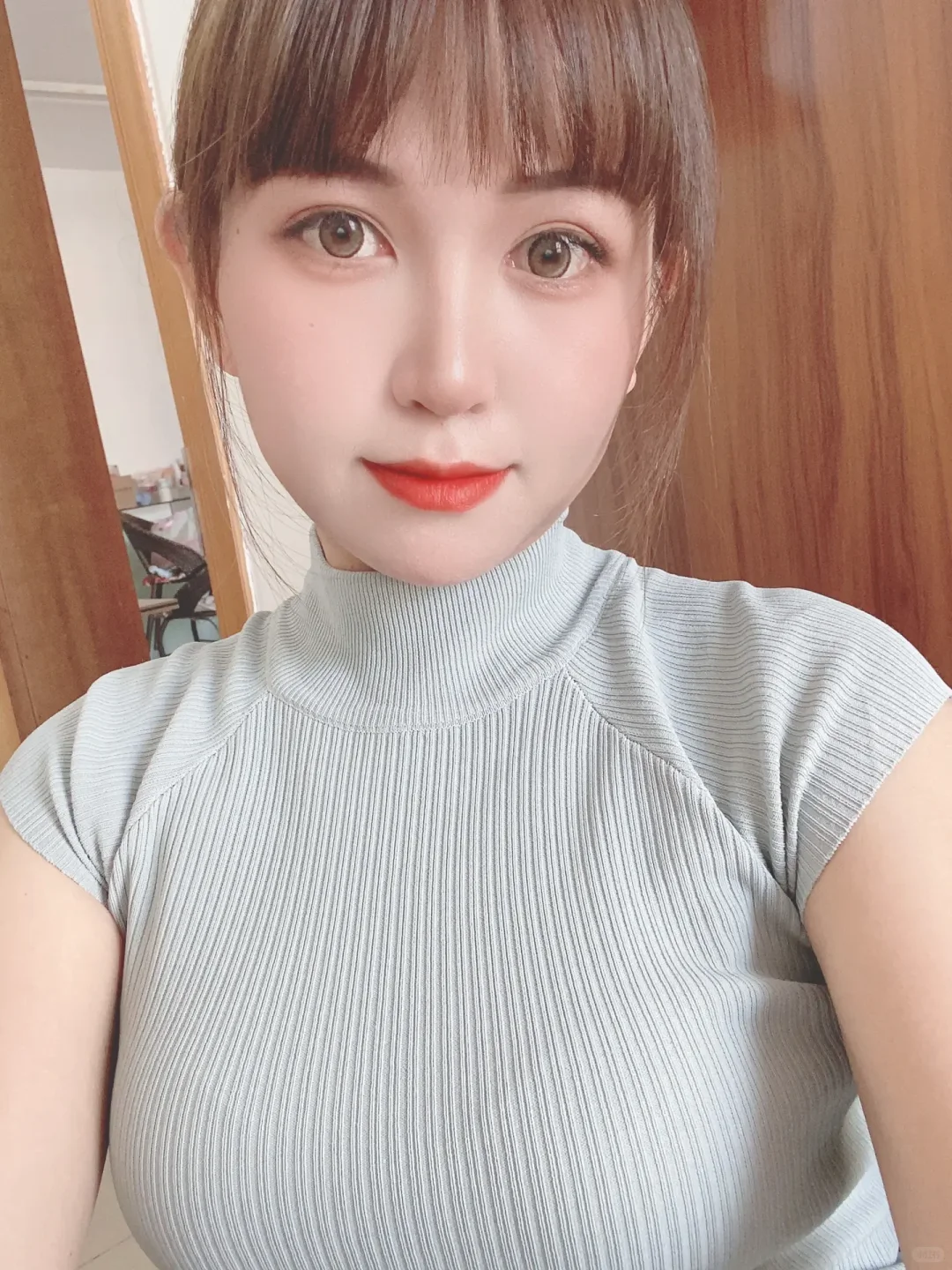 穿上后妈裙突然有点人妻感…