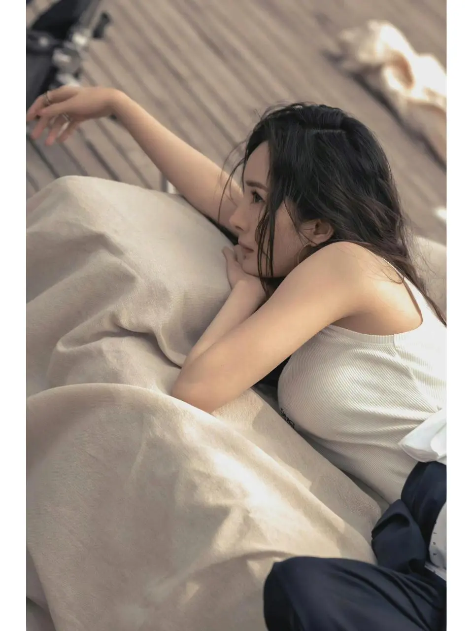 杨幂颜值与身材并存！绝美