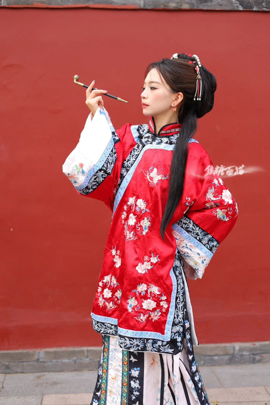 红墙太适合拍清汉女啦