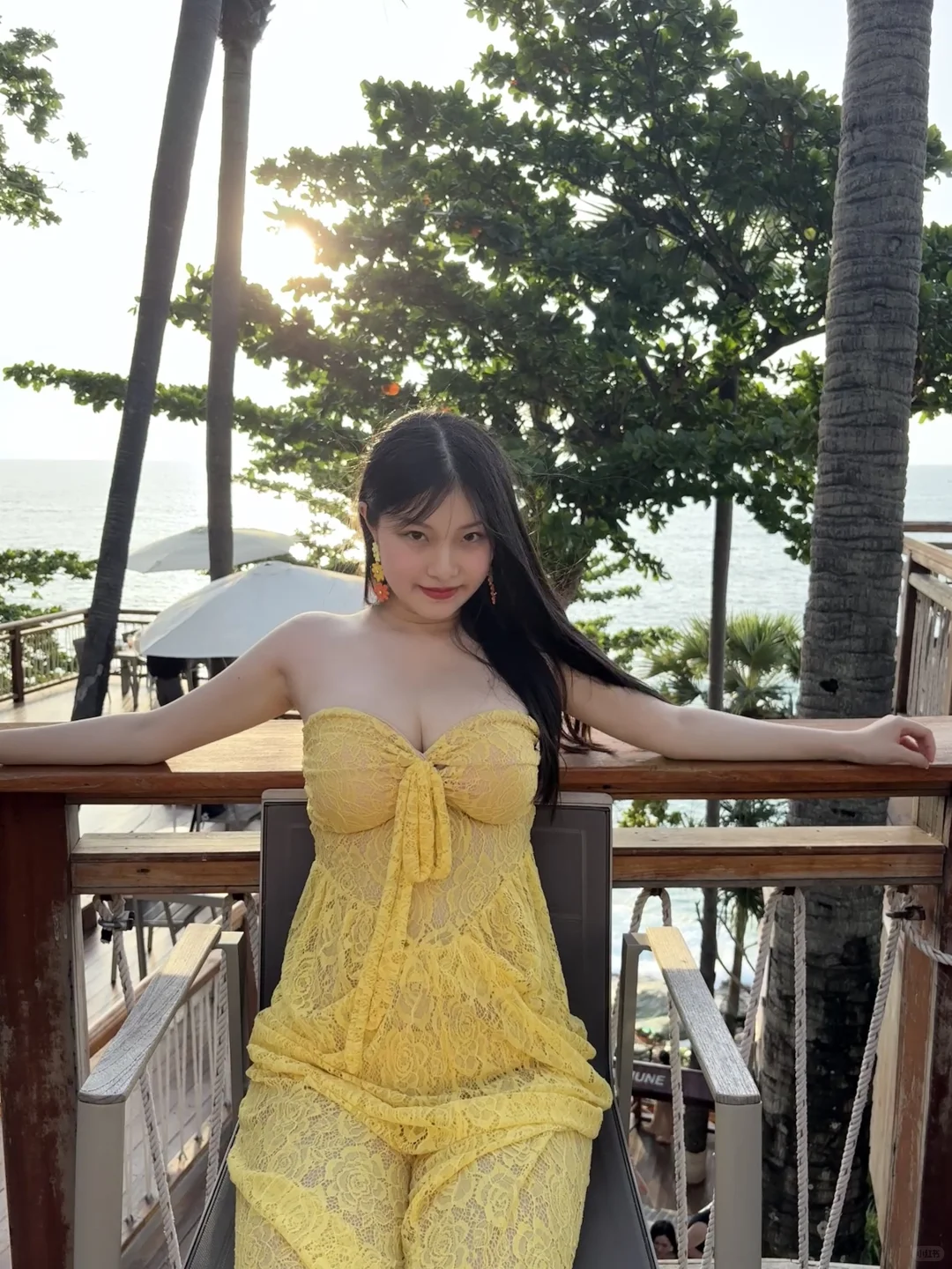 蛋黄的长裙 美丽的盛夏