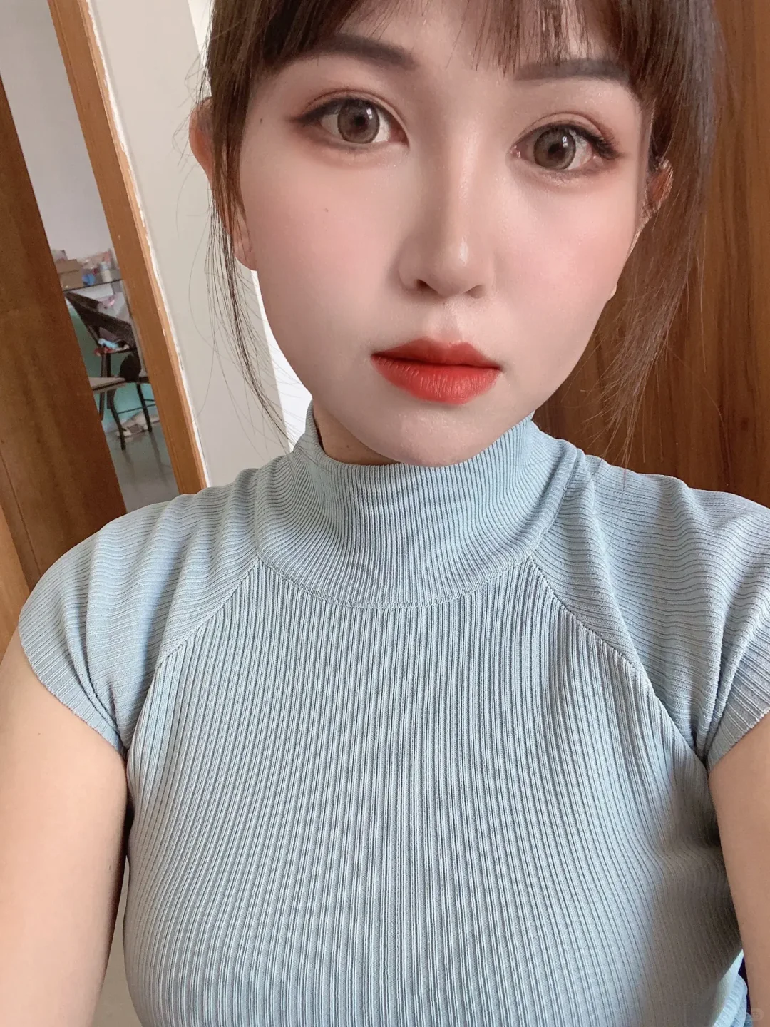 穿上后妈裙突然有点人妻感…