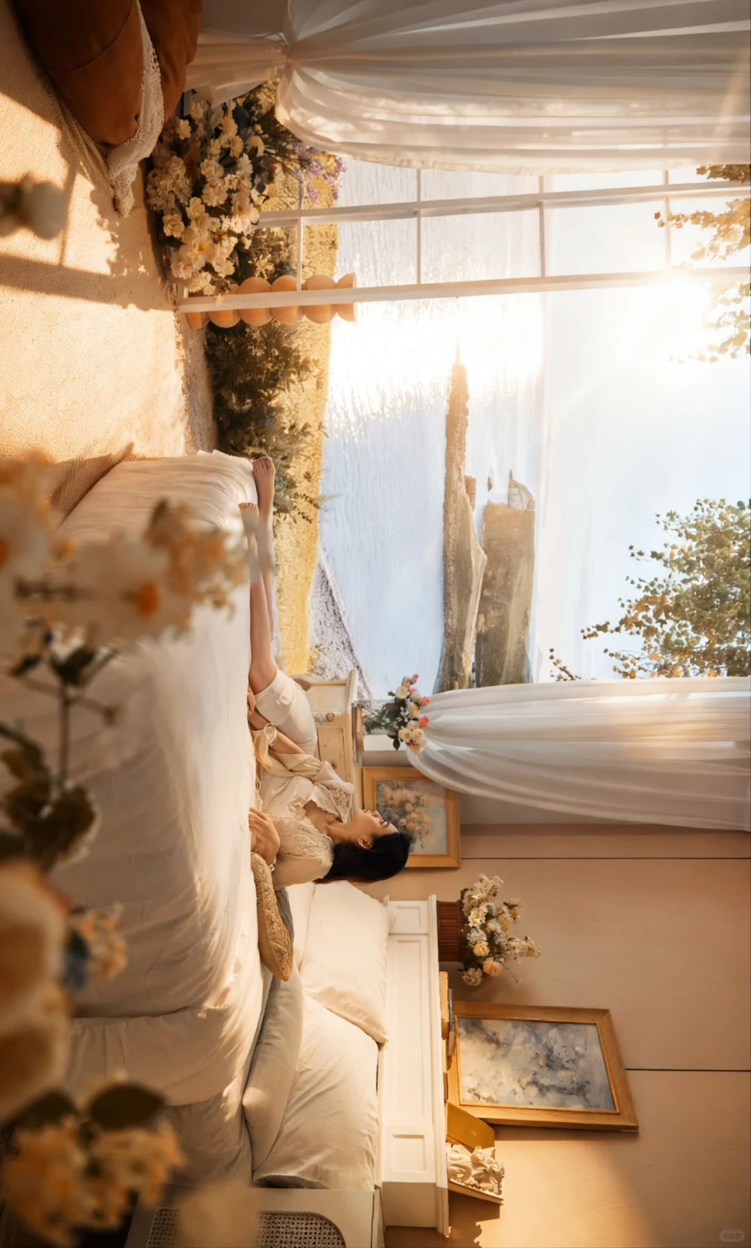 谁能拒绝在海边法式卧室里虚度时光啊🌊