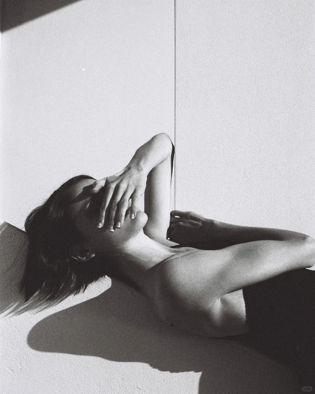 摄影分享|黑白镜头下的身体