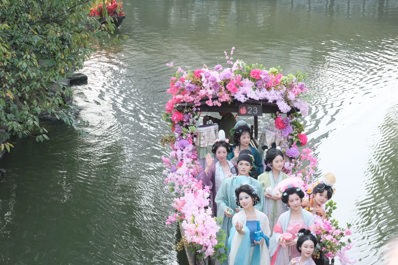 11月2捕捉到的汉服美女