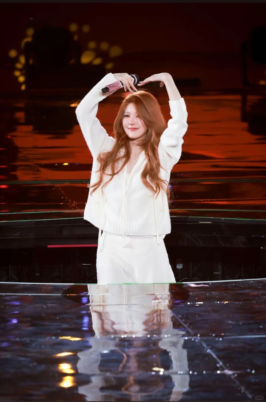 𝑾𝒆𝑪𝒉𝒂𝒕·赵露思壁纸｜愿你我 野性 自由