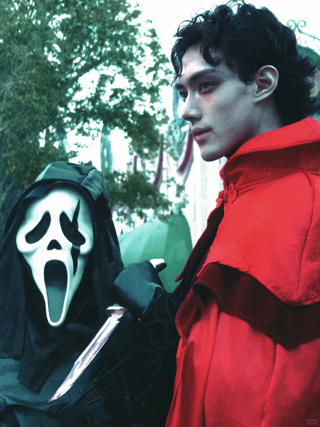 变成一只吸血鬼永远是我的舒适区.