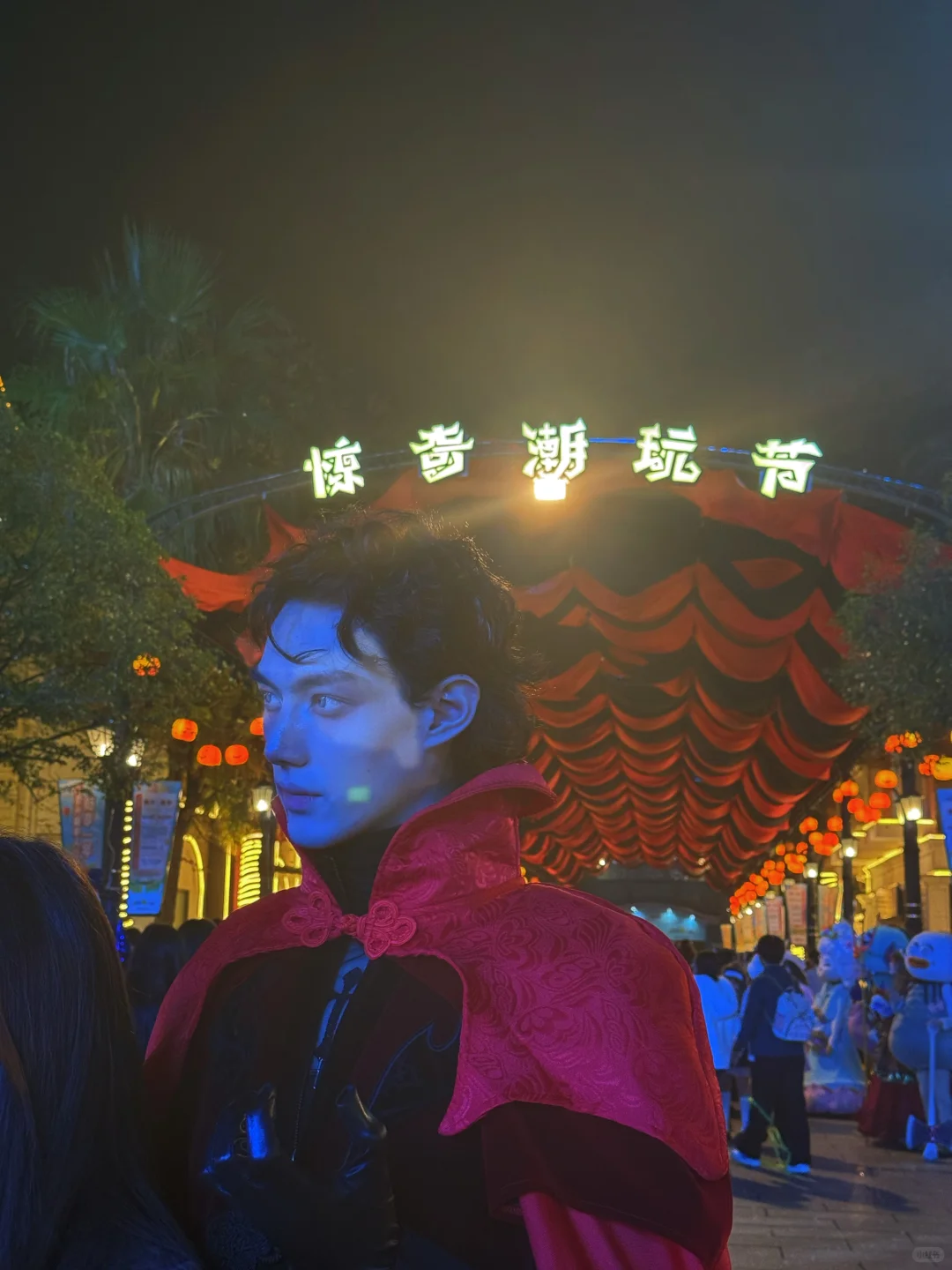 变成一只吸血鬼永远是我的舒适区.