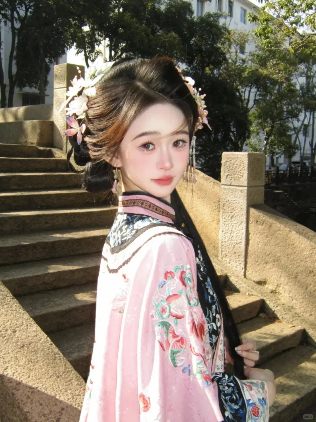 景德镇299拍的清汉女也太绝了吧~