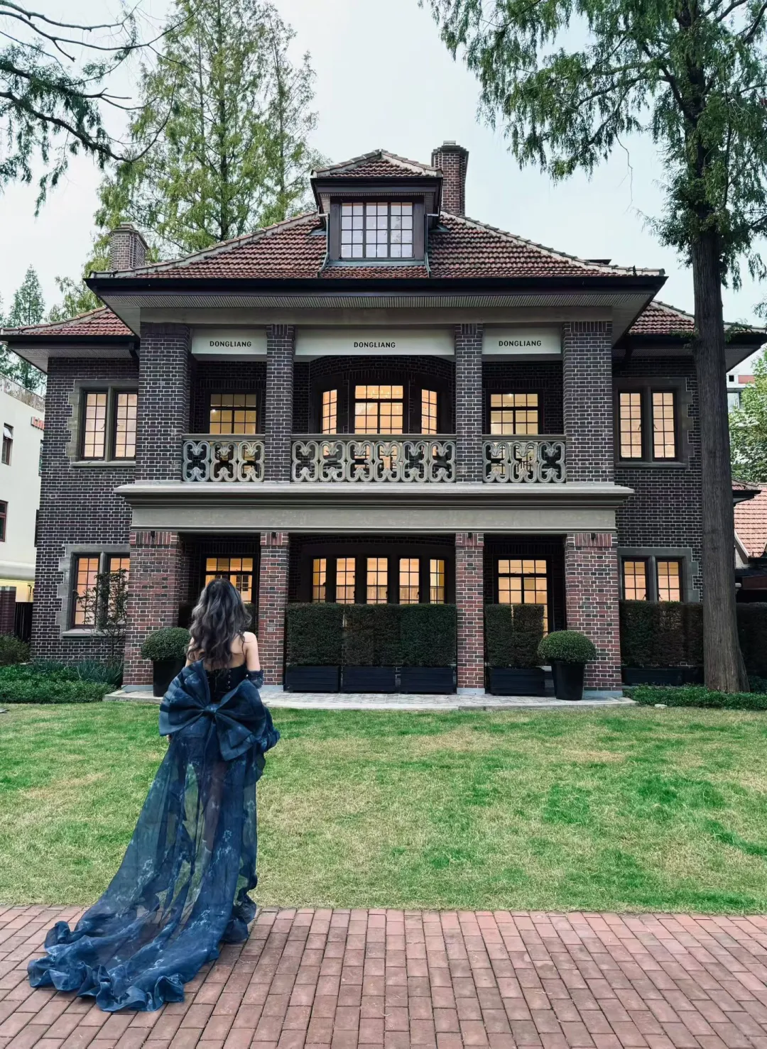 00后美女交易员的一天