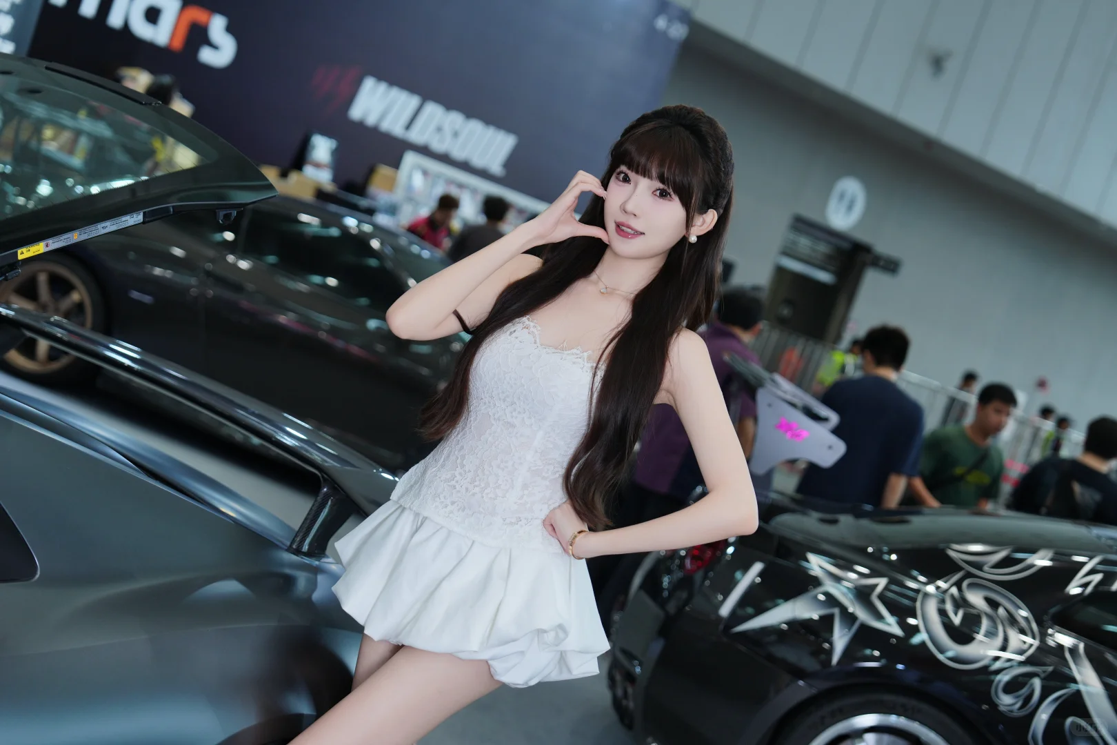 今日份壁纸/张张包.