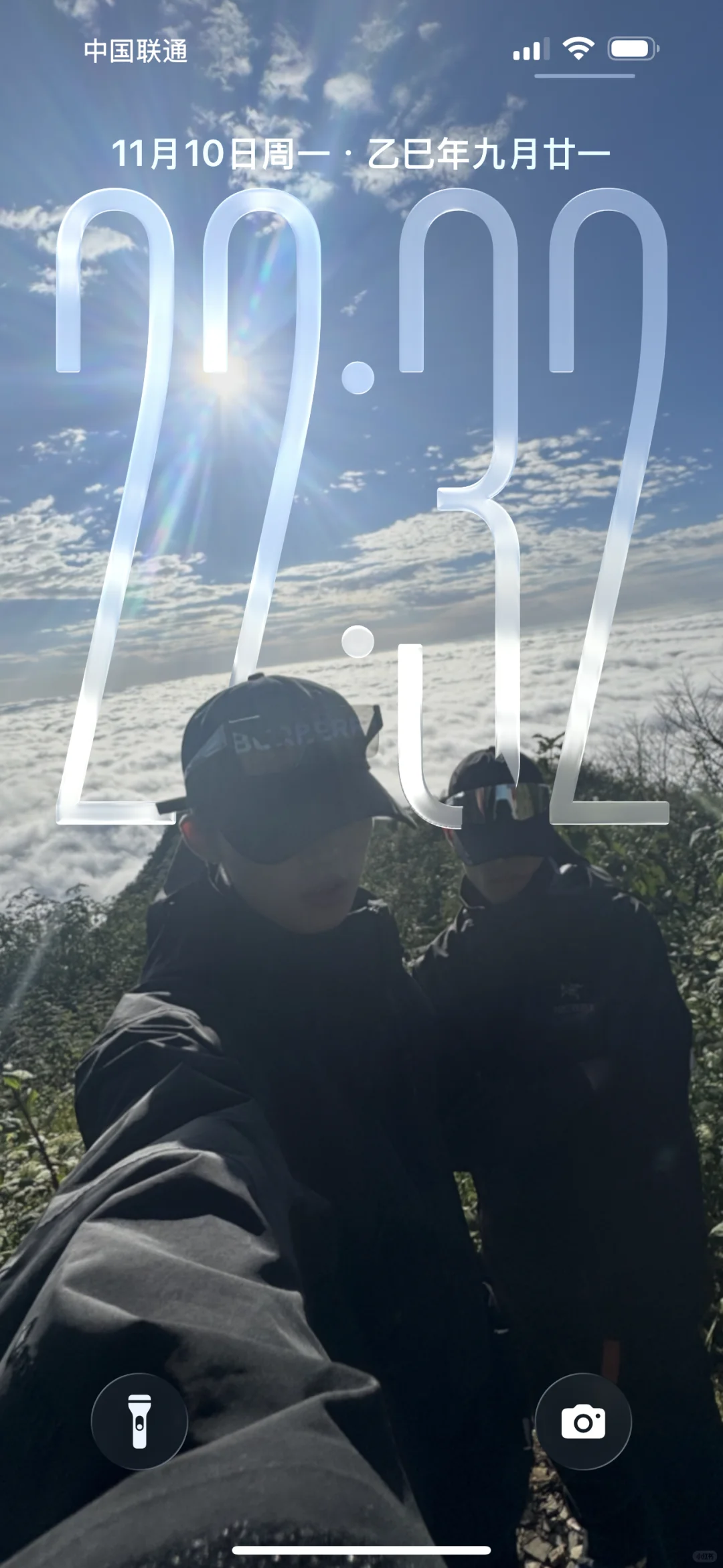 想看看你们的壁纸