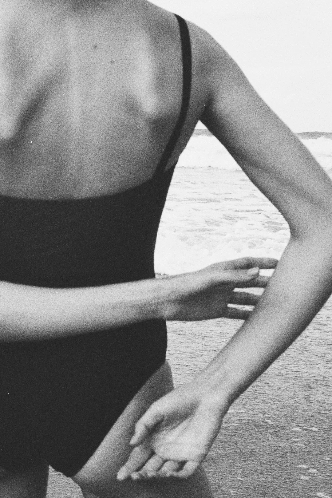 摄影分享|黑白镜头下的身体