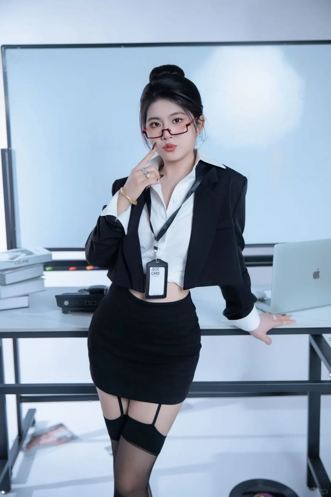 麻辣女教师开课啦👩‍🏫