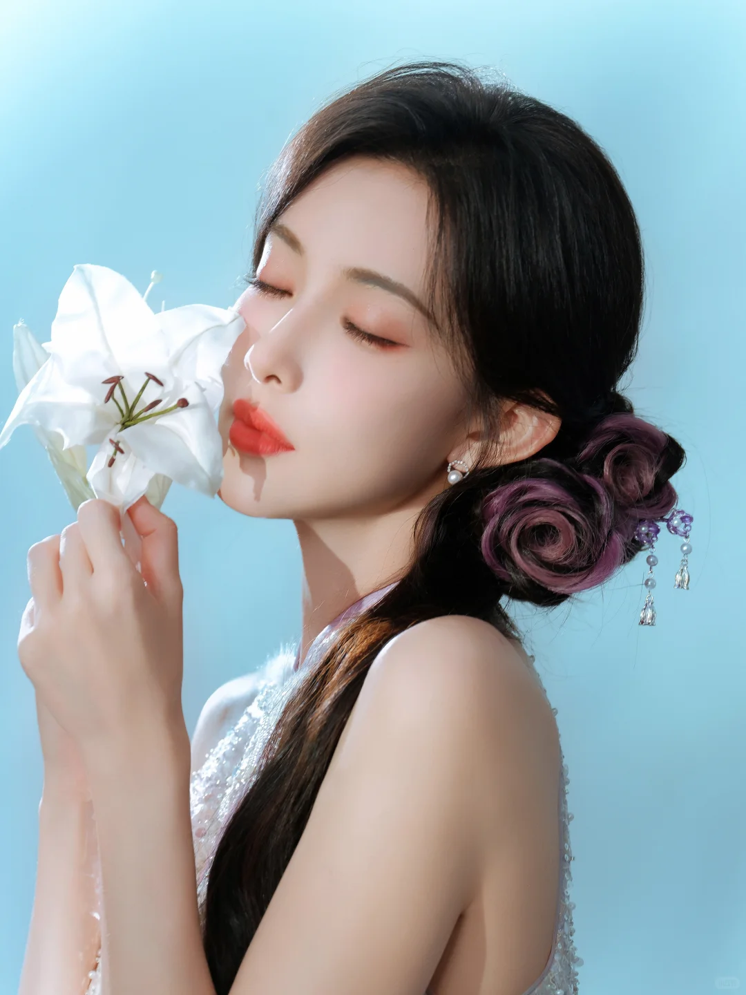 孟子义妩媚勾魂风情万种